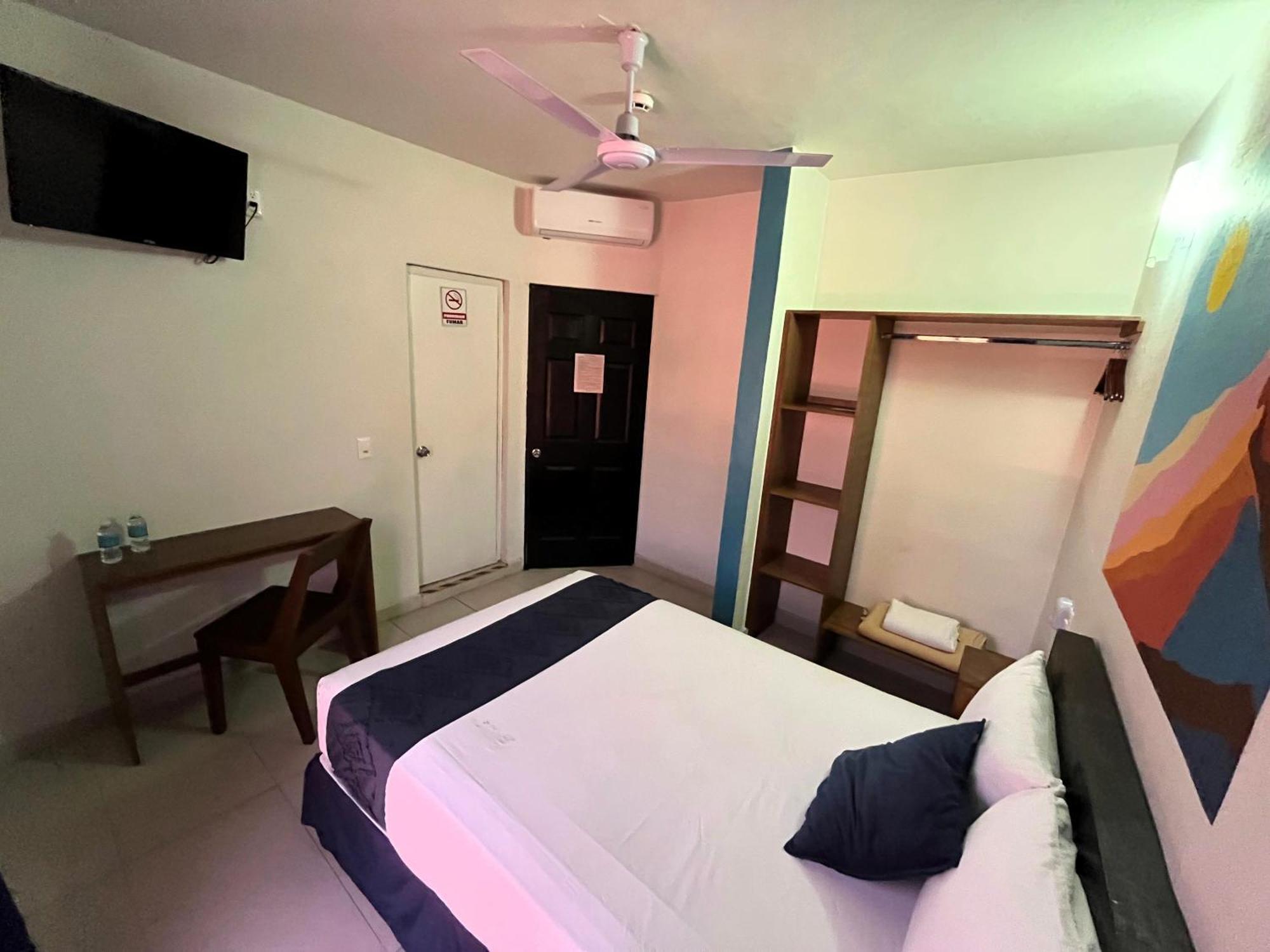 Hotel Juarez 70 Colima Ngoại thất bức ảnh